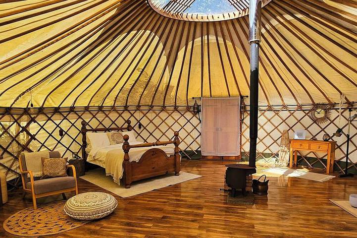 Glamping for 2 people, with garden in Lancashire