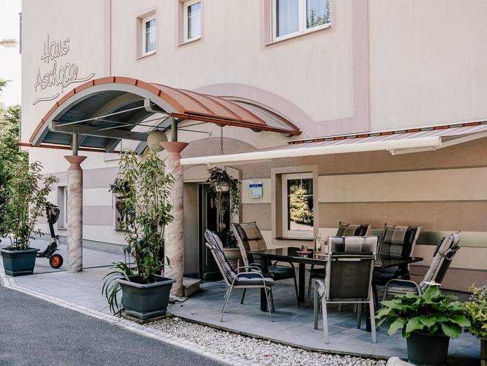Ferienwohnung für 2 Personen, mit Balkon und Garten sowie Seeblick am Faaker See - 2