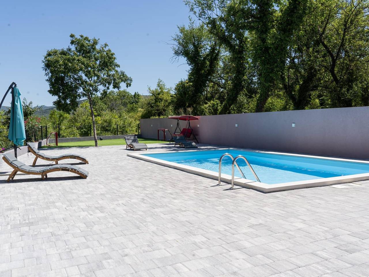 Ganze Wohnung, 3-Zimmer-Ferienwohnung mit Pool Zmijavci, Zagora A-27159-a in Imotski, Makarska Riviera