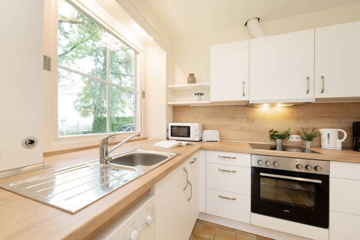 Ganze Ferienwohnung, Rosengarten in Eutin, Ostholstein