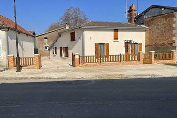Gîte pour 6 personnes, avec terrasse et jardin dans Voillecomte