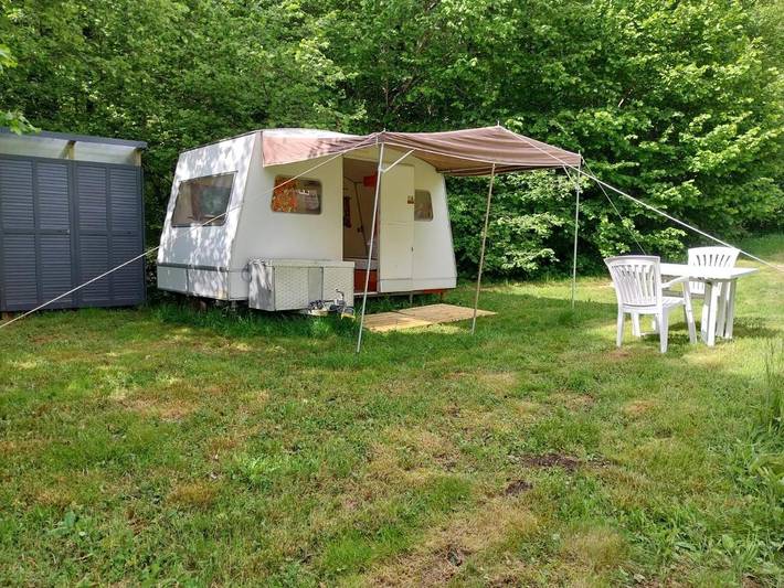 Camping pour 2 personnes, avec Terrasse ainsi que Jardin et Vue