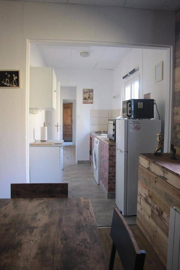 Appartement entier, Two-Bedroom Apartment in Cernon, Jura Francais
