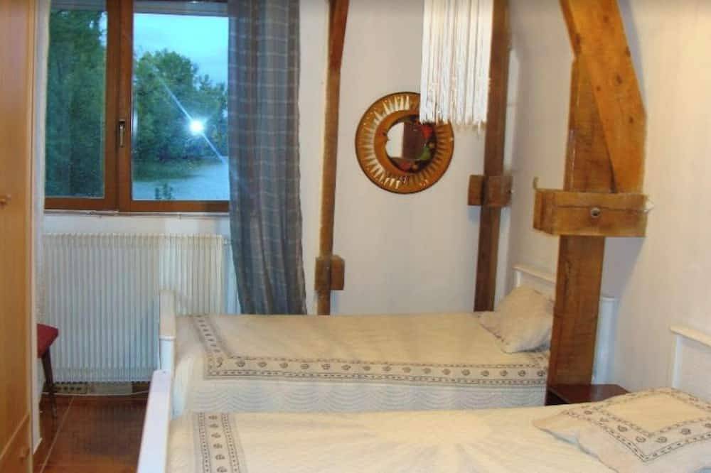 Homerez - Villa à Courtenay, jardin clôturé in Courtenay, Région de Montargis