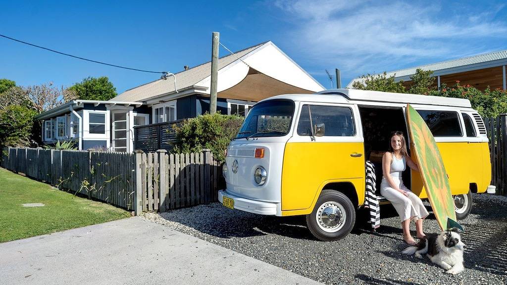 Avalon: vintage beachside family getaway in Currarong, Jervis Bay