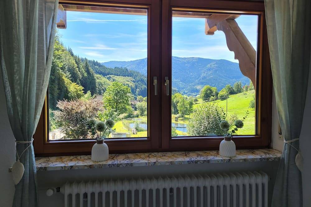 Ganze Wohnung, Ferienwohnung Kreutz im schönen Simonswäldertal-mit Blick auf die Forellenteiche in Simonswald, Südschwarzwald