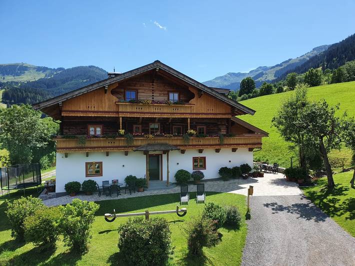 Ganze Wohnung, Ferienwohnung "Steinernes Meer" mit Balkon, Bergblick auf einem Biohof in Maria Alm, Pinzgau