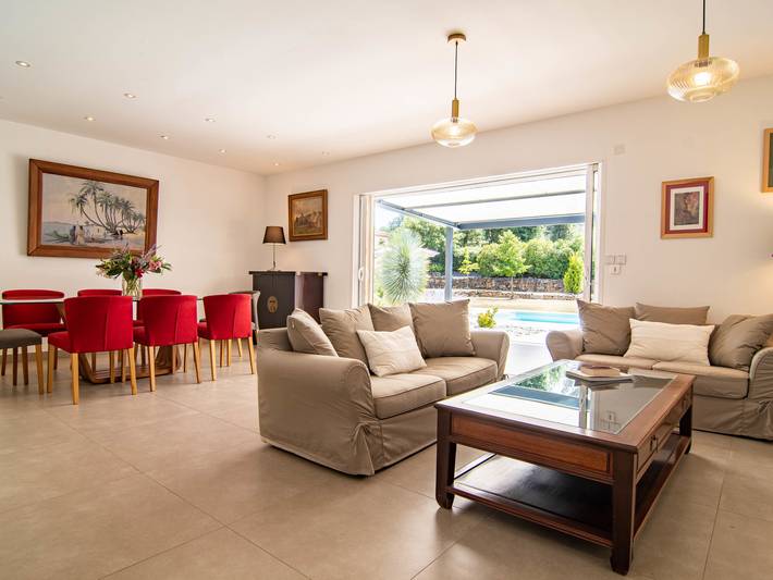 Location de vacances pour 6 personnes, avec terrasse et jardin à Callian - 3