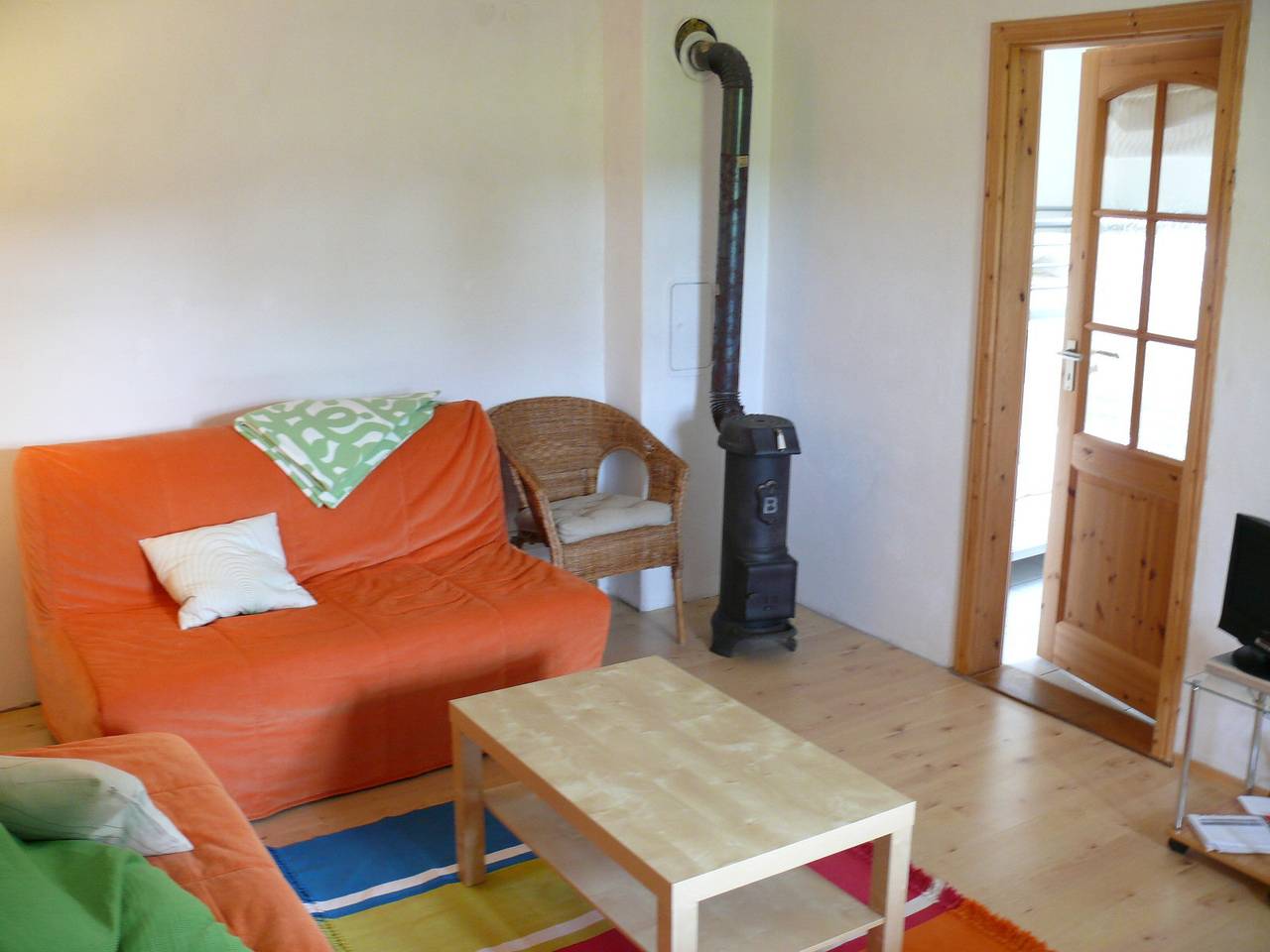 Ganze Wohnung, Ferienwohnung Dampfkessel" mit privater Terrasse, Gemeinschaftsgarten und Wi-Fi in Salem, Bodenseekreis