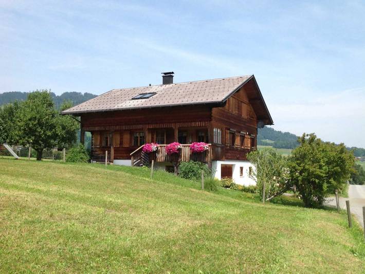 Zimmer für 2 Personen, mit Garten und Ausblick sowie Sauna im Bregenzerwald