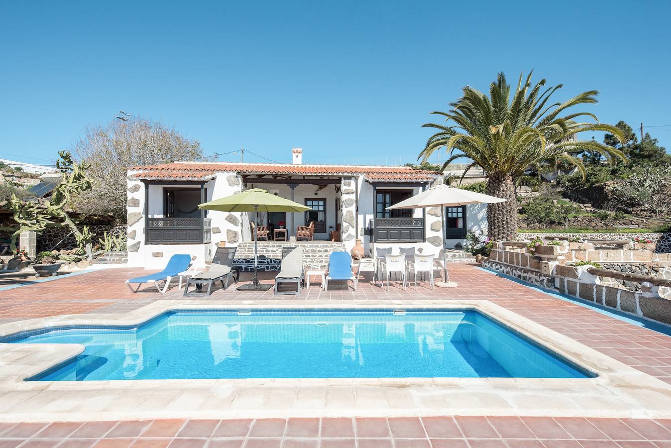Acogedora casa de campo "La Cuadra de Arona" con vista al mar, piscina, Wi-Fi y jardín, aparcamiento in Arona , Tenerife Sur