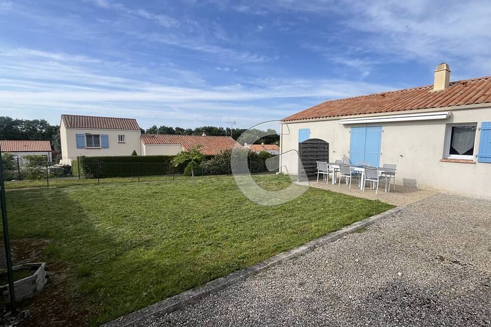 Casa de vacaciones para 4 personas con terraza en Saint-Vincent-sur-Jard, cerca de la playa y el centro in Saint-Vincent-sur-Jard, Vandea
