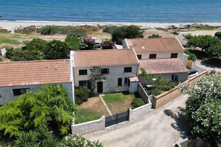 Location de vacances pour 7 personnes, avec balcon et jardin à Penta-di-Casinca