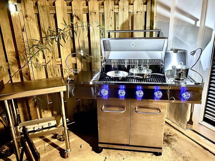 Apartment for 4 people, with terrace and yard, with pets in West Palm Beach