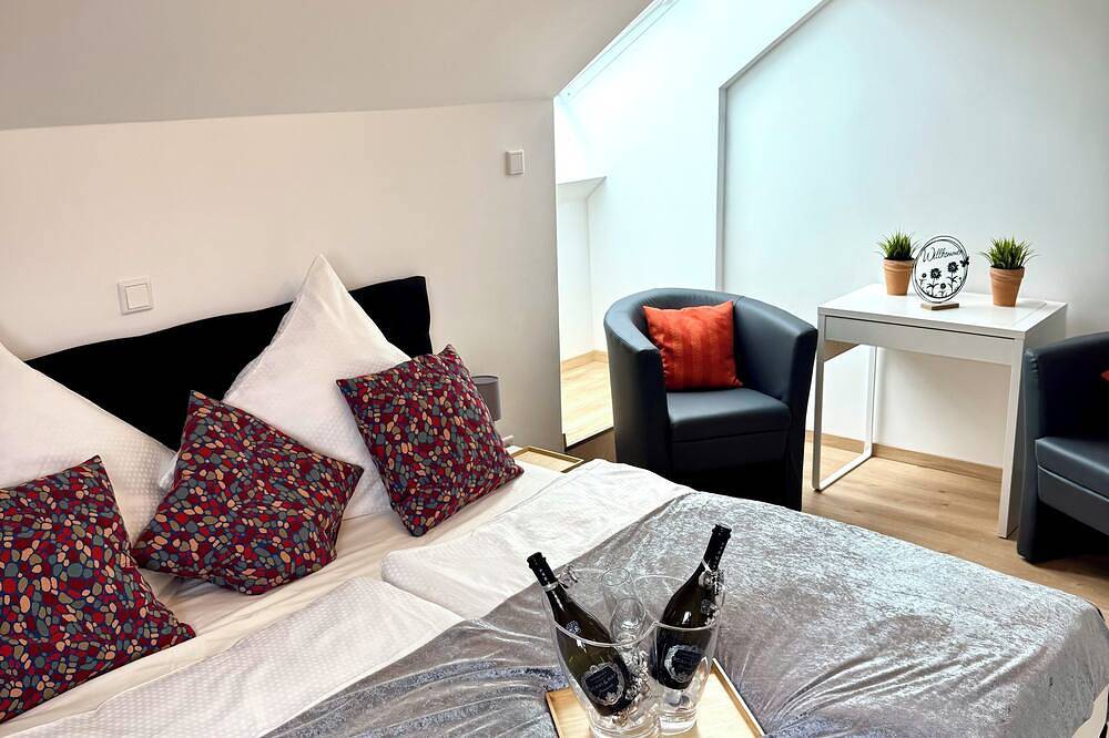 Ganze Wohnung, Modern und flexibel wohnen zwischen Köln und Düsseldorf in Langenfeld (Rheinland), Düsseldorf und Umgebung