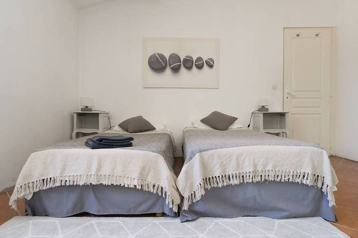 Location de vacances pour 16 personnes, avec jardin à Monteils (Gard) - 3
