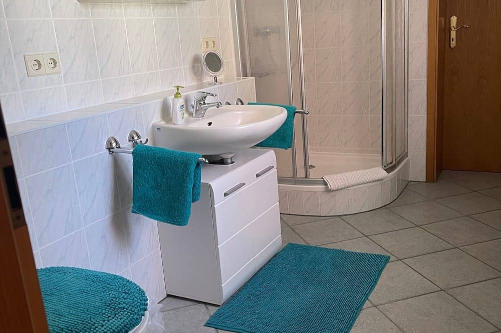 Ganze Wohnung, Ferienwohnung/App. für 2 Gäste mit 70m² in Lauchhammer in Lauchhammer, Naturpark niederlausitzer heidelandschaft (Brandenburg)