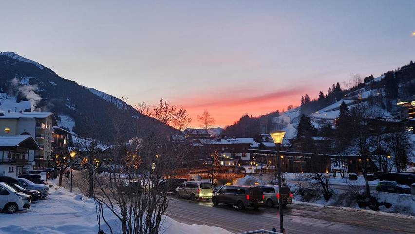 B&B für 4 Personen, mit Sauna und Balkon sowie Ausblick in Saalbach-Hinterglemm-Leogang - 3