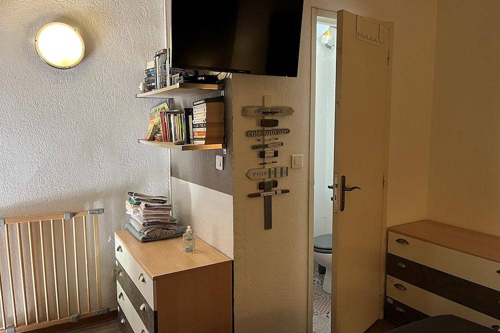 Mini air-conditioned villa 150m from a fine sandy beach in Marina d'Oru, Ghisonaccia