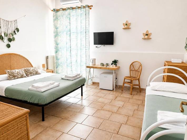 B&b per 3 persone, con Panorama a Fiumefreddo di Sicilia