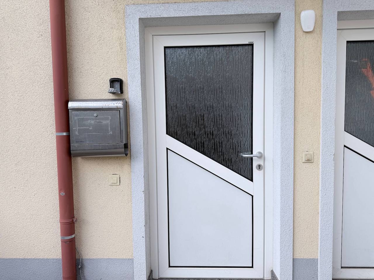 Holiday Home 'Zentrale Altbauwohnung' with Wi-Fi in Leoben, Lavanttaler Alpen