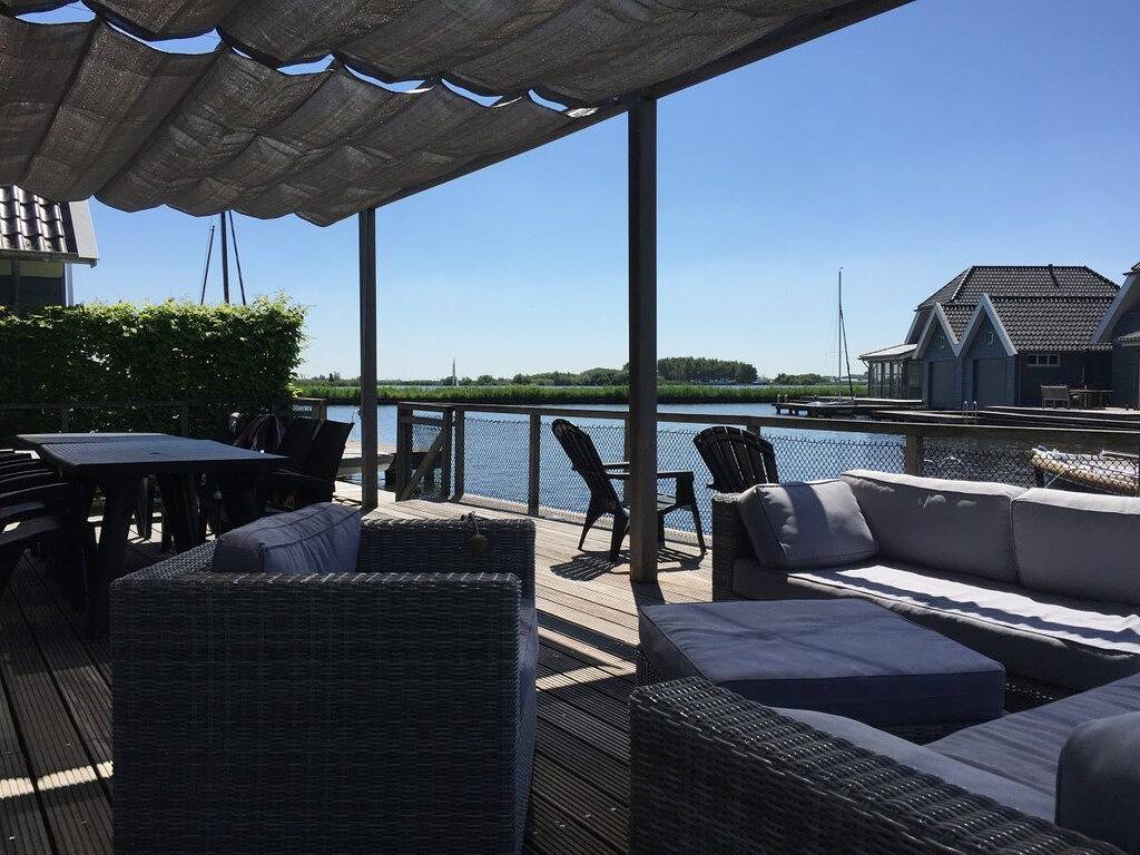 Villa 78 im Villapark Sneekermeer in Friesland