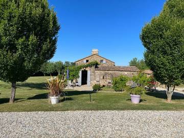 Gîte pour 2 personnes, avec vue ainsi que jardin et piscine à Sainte-Croix (France)