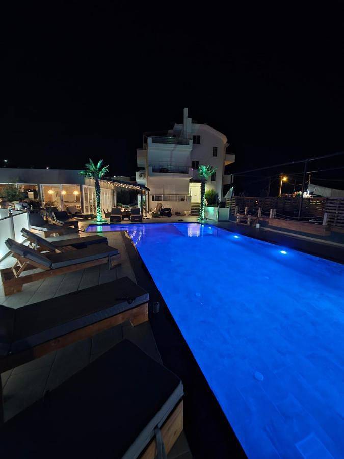 Chambre d’hôte pour 2 personnes, avec piscine ainsi que vue et jardin à Saranda - 2