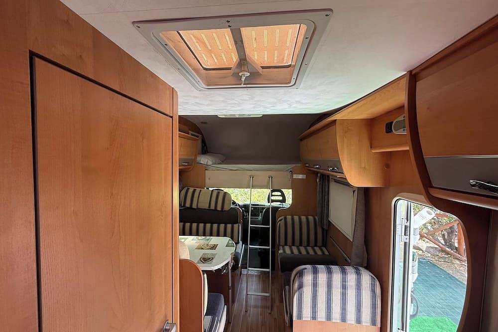 Vintage Camper in Sorrent, Neapel Provinz