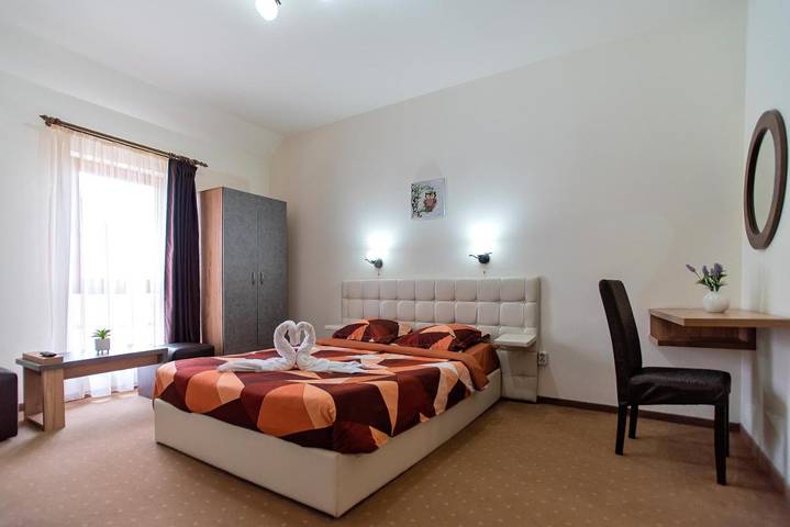 Gîte pour 2 personnes, avec jardin et terrasse dans Cluj-Napoca