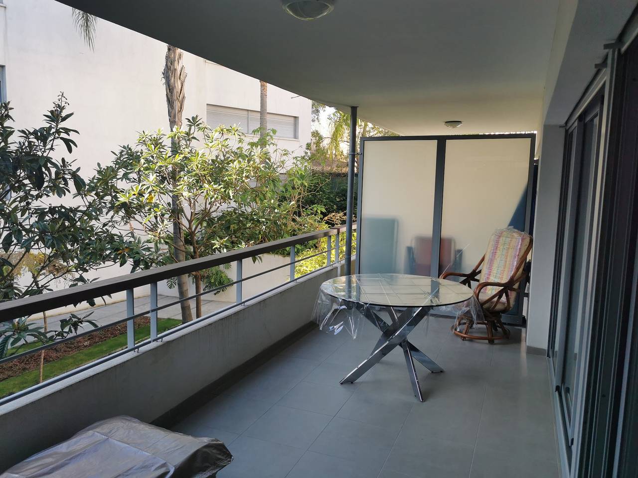 Ganze Wohnung, Zentrales 2-Zimmer-Apartment Juan-les-Pins mit Garage und Terrasse in Juan-les-Pins, Antibes