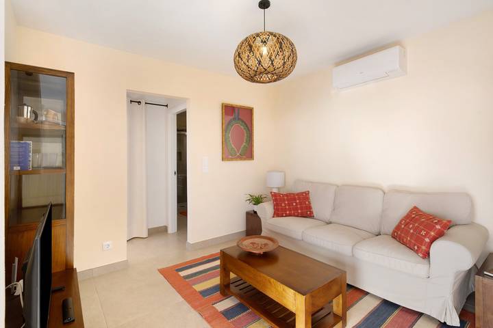 Casa de vacaciones "Casa Inti" con vistas al mar, jardín privado y Wi-Fi in Tijarafe, La Palma Norte