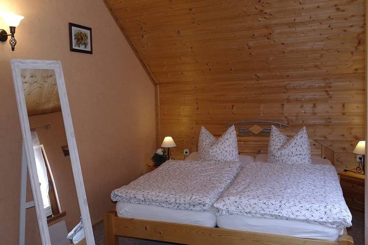 Ferienhaus für 6 Personen, mit Garten und Terrasse in Dankerode