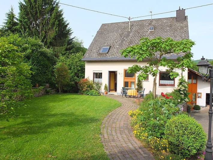 Maison de vacances pour 4 personnes, avec Balcon et Terrasse à Alf