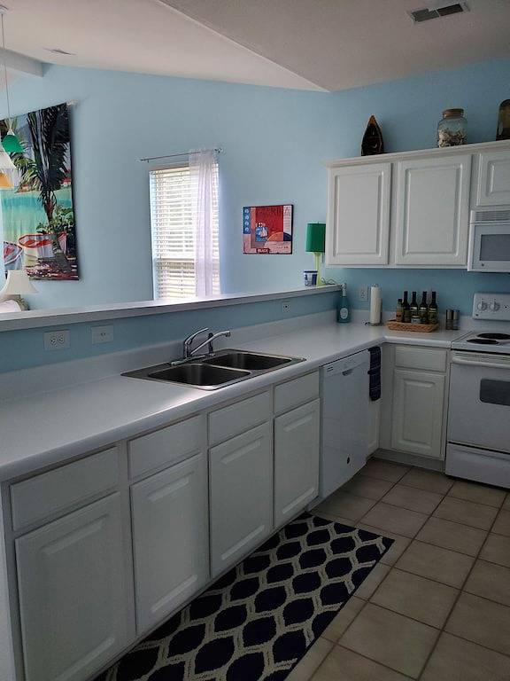 Ganze Wohnung, Salty Livin & Golf Retreat. Your Relaxing, Stress Free Vacation Awaits You!! in Sunset Beach (NC), Brunswick County