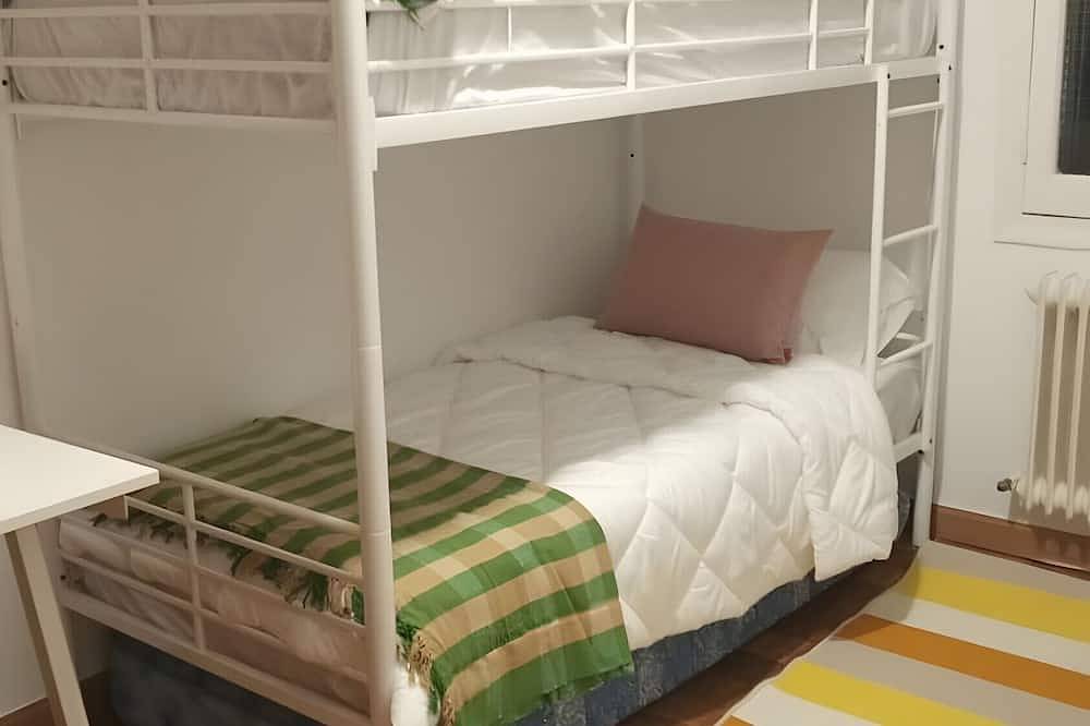 Casa Vacacional 'La Consulta De Paloma' con Vistas a la Montaña, Balcón y Wi-Fi in Riaza, Provincia de Segovia