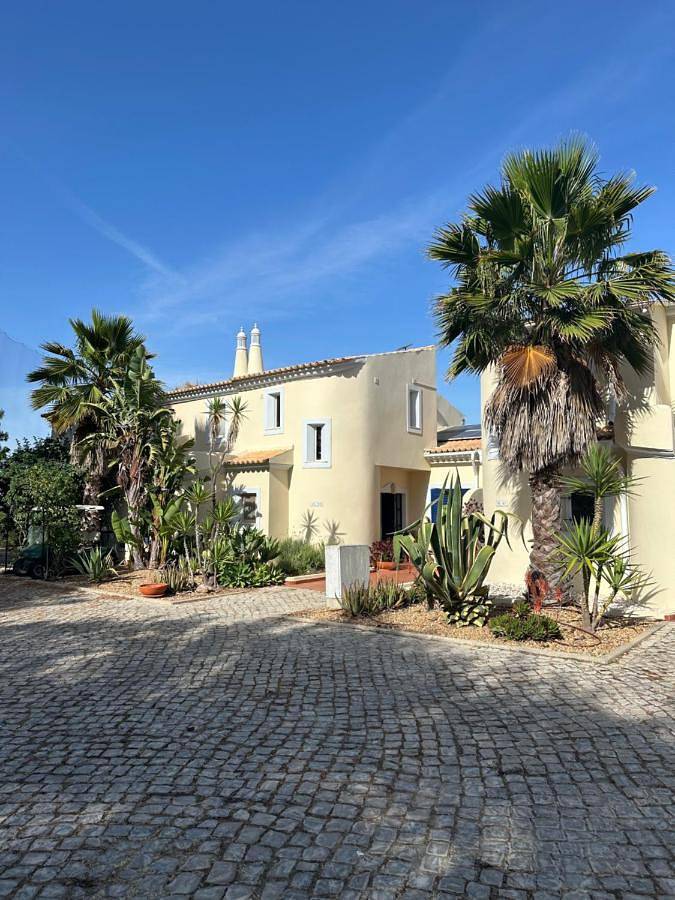 Casa rural para 6 personas, con Balcón y Jacuzzi además de Terraza y Jardín en Castro Marim - 2