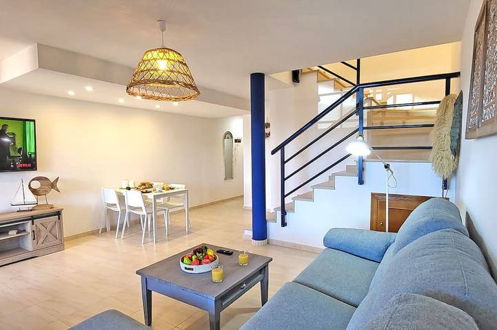 Location de vacances pour 7 personnes, avec balcon à La Lajita