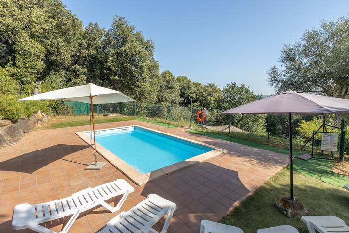 Casa rural para 24 personas, con Jardín en Camós, Pla de l'Estany