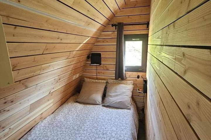 Location de vacances pour 4 personnes, avec terrasse à Le Bleymard - 2