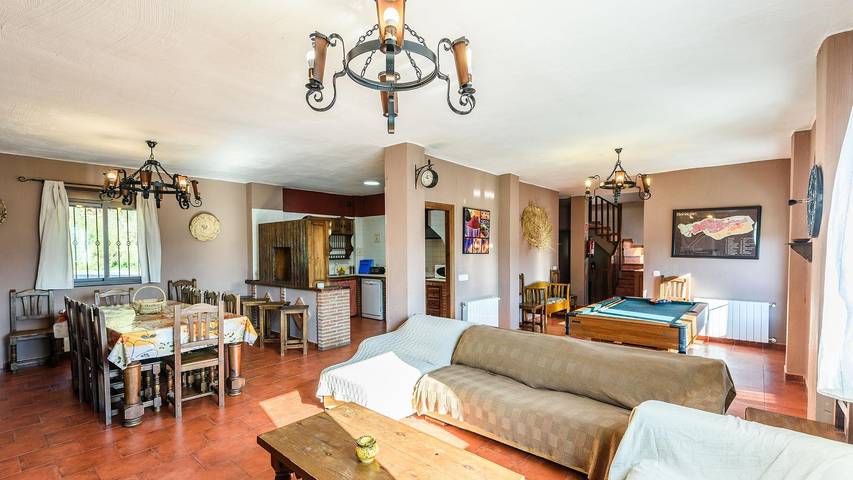 Chalet para 18 personas, con balcón/terraza y piscina, Se admiten mascotas en Serranía de Ronda - 4