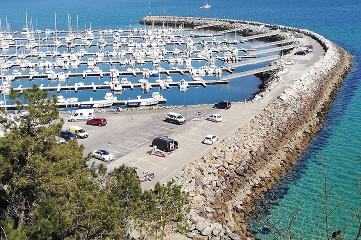 Gîte pour 6 personnes, avec jardin dans Plage de Lost-Marc'h