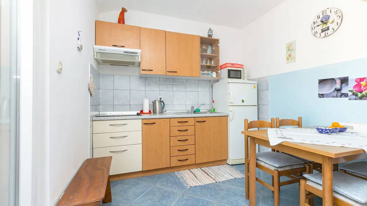 Ganze Ferienwohnung, Ferienwohnung für 5 Personen (40 m²) in Stomorska in Stomorska, Solta