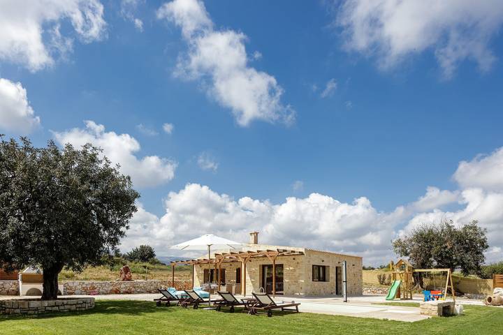 Unique Stonebuilt rural Retreat & private pool II in Rethymno en omgeving