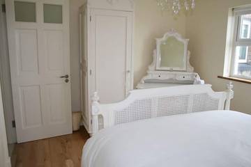 Holiday Home for 10 People in County Clare, Munster, Photo 2