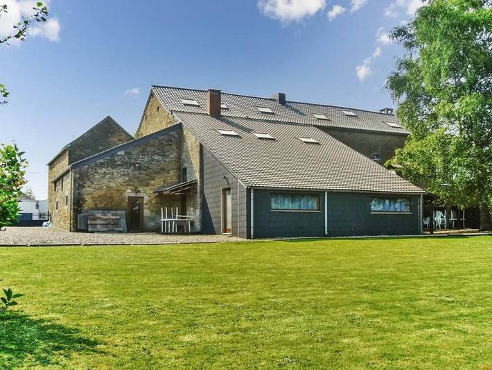 Maison de vacances pour 60 personnes, avec Terrasse dans Région wallonne