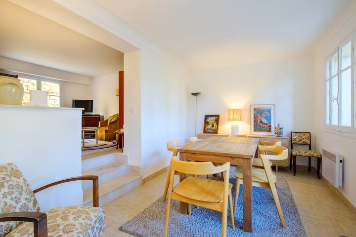 Location de vacances pour 7 personnes, avec piscine ainsi que balcon et jardin à Beausoleil - 2