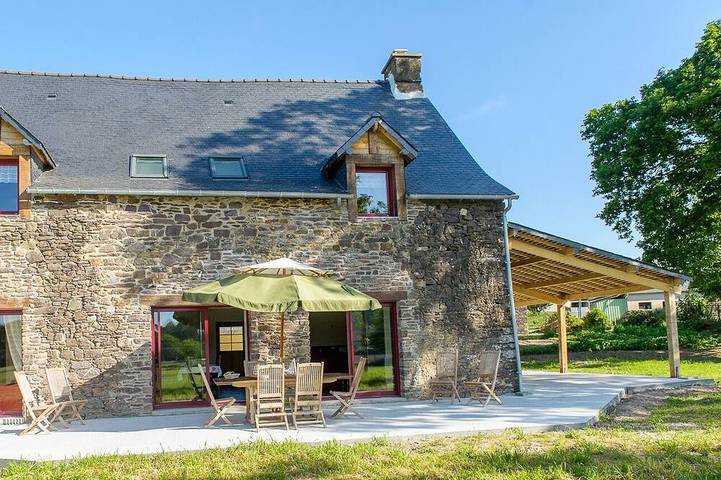 Location de vacances pour 12 personnes, avec jardin à Campénéac - 3