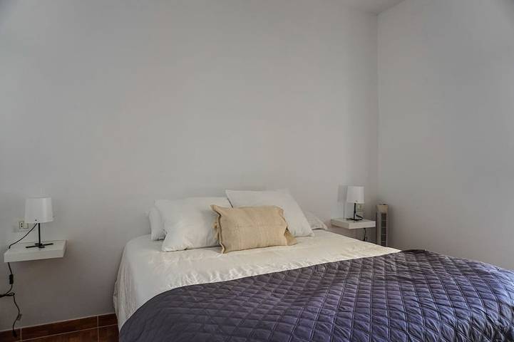 Ganze Wohnung, Blue Coast Apartment with Pool and WIFI in Playa de LA BALLENA (Arona), Arona