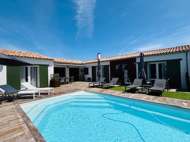 Guesthouse for 2 people, with pool and garden as well as view - 1